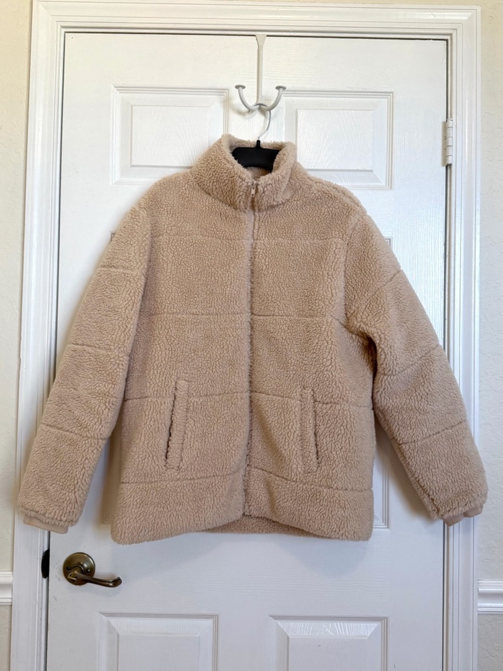 Another Influence ASOS Men’s Borg Puffer Sherpa Teddy Jacket Size M
